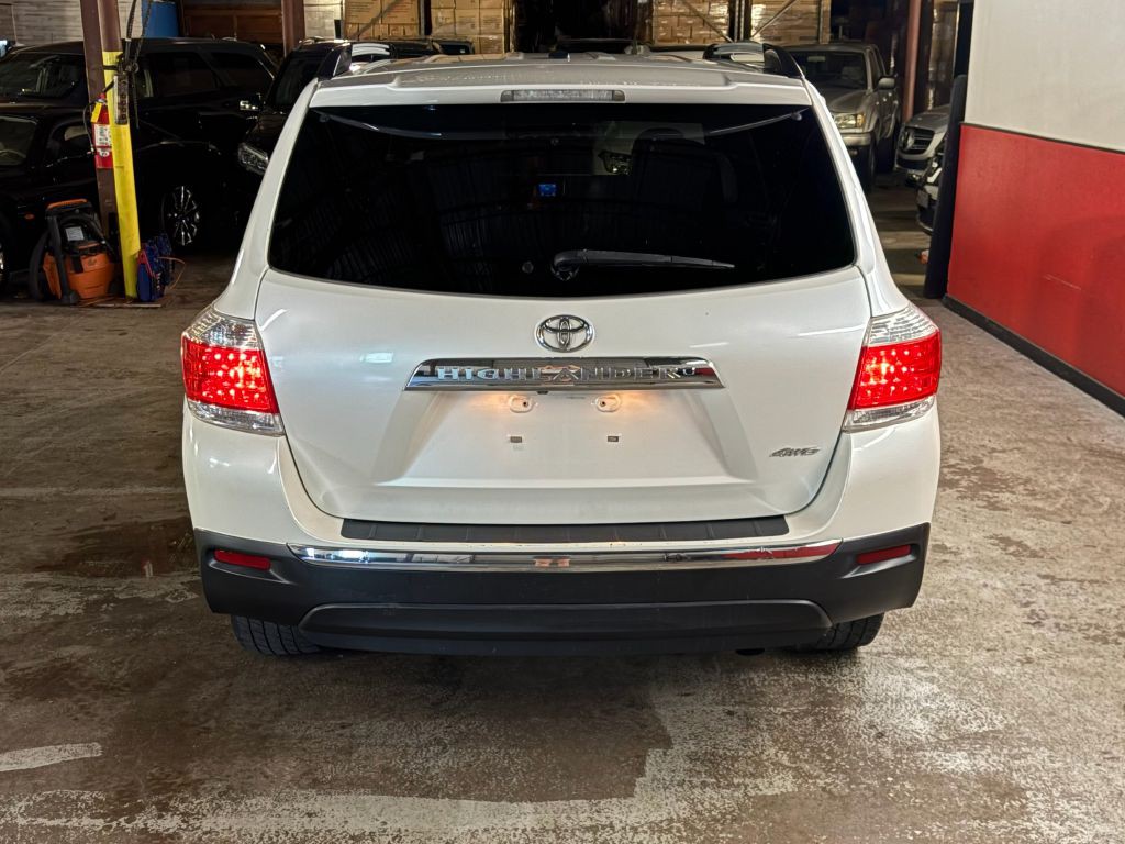 2012 Toyota Highlander Image 6