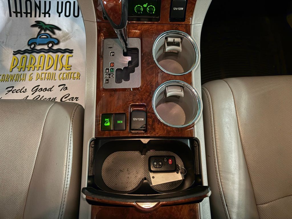 2012 Toyota Highlander Image 14