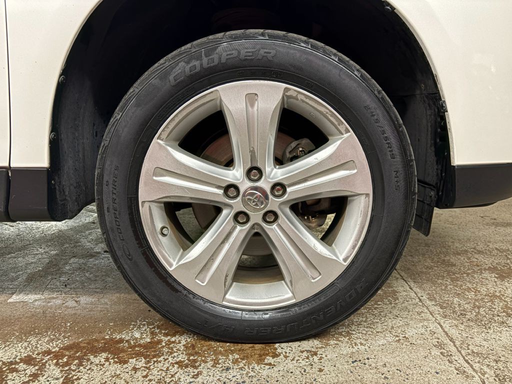 2012 Toyota Highlander Image 30