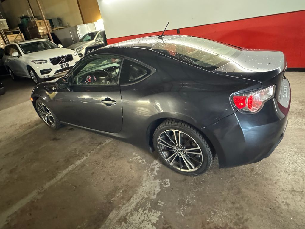 2013 Scion FR-S Image 5