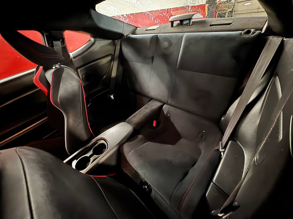 2013 Scion FR-S Image 16