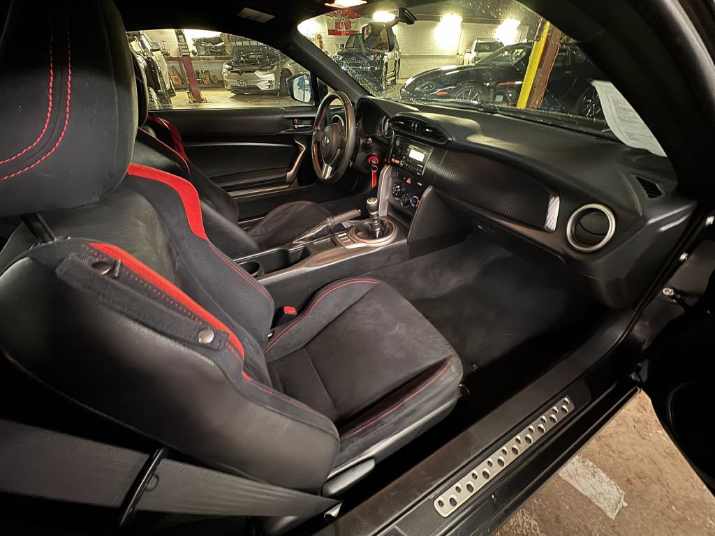 2013 Scion FR-S Image 18