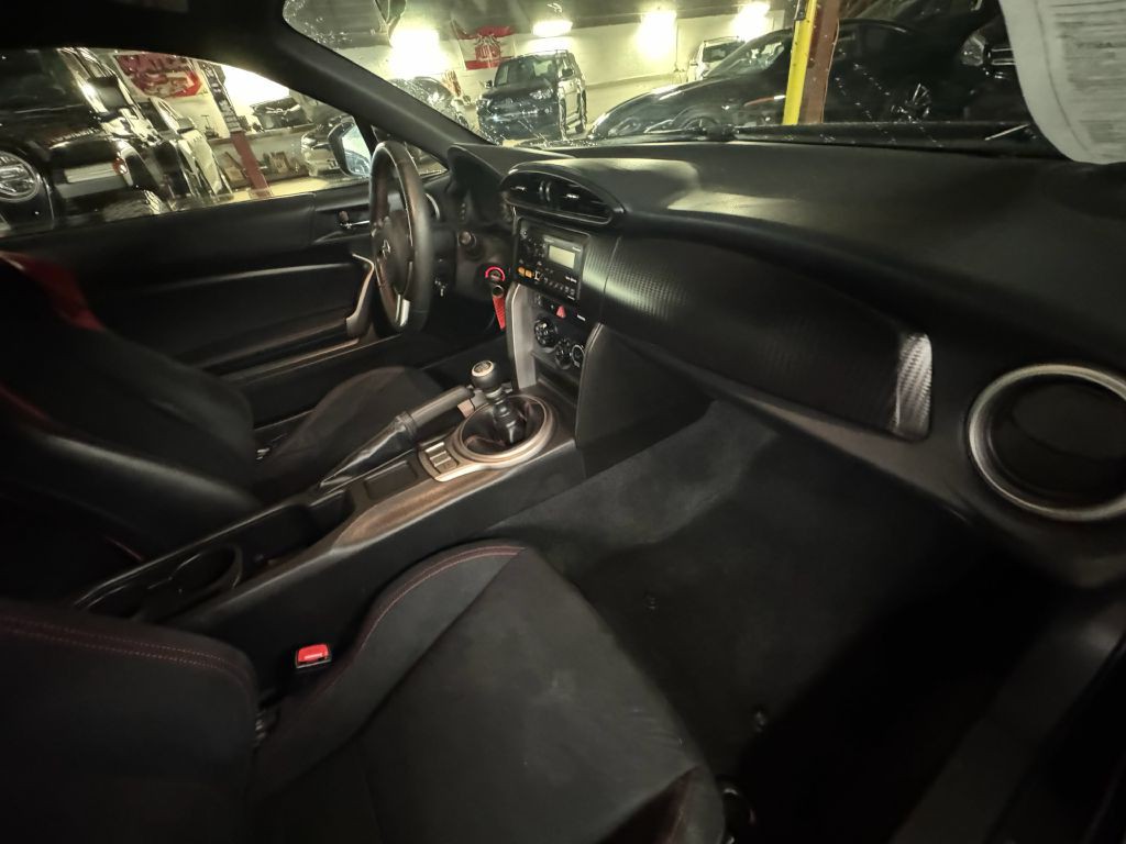 2013 Scion FR-S Image 19