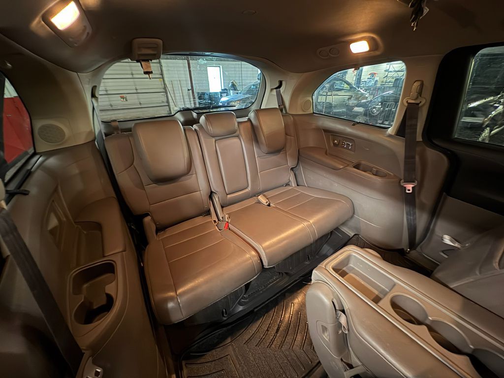 2012 Honda Odyssey Image 28