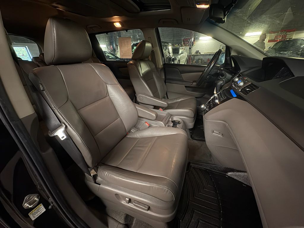 2012 Honda Odyssey Image 30