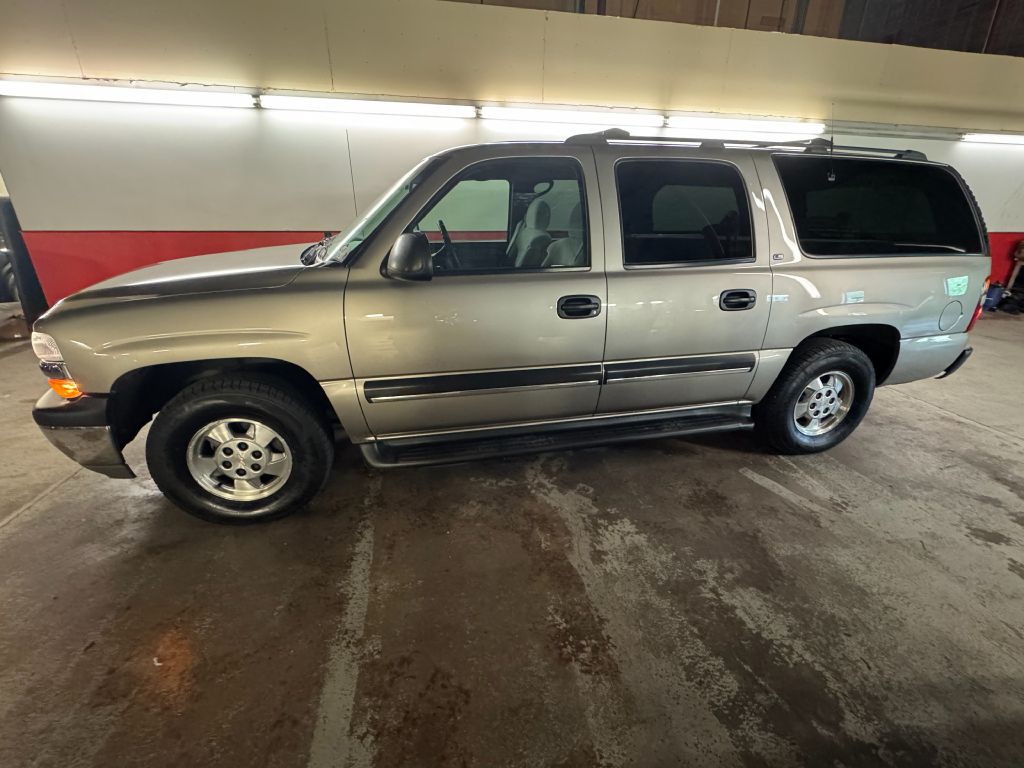 2001 Chevrolet Suburban Image 4