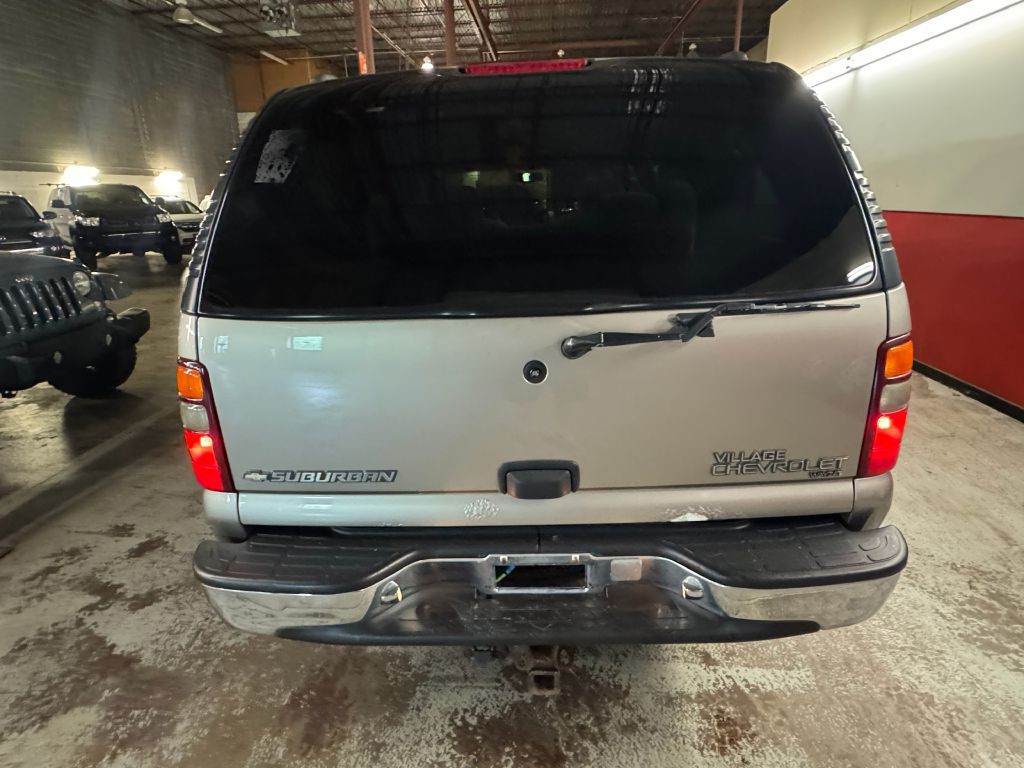 2001 Chevrolet Suburban Image 6
