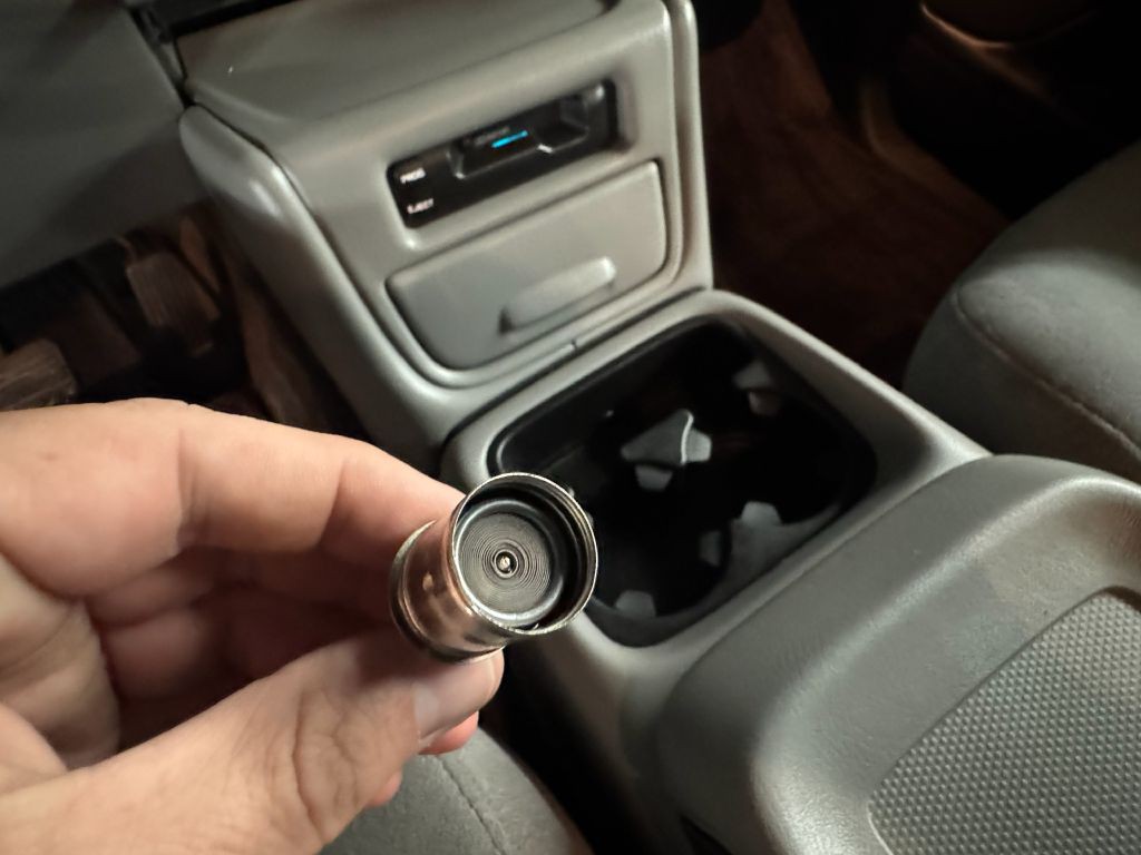 2001 Chevrolet Suburban Image 16