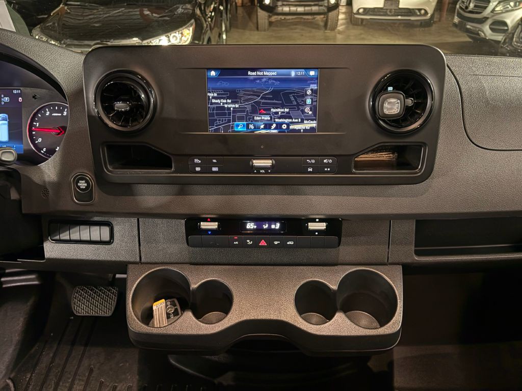 2022 Mercedes-Benz Sprinter Image 13