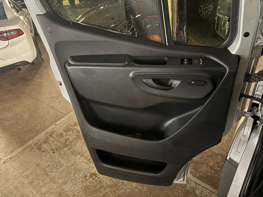 2022 Mercedes-Benz Sprinter Image 18