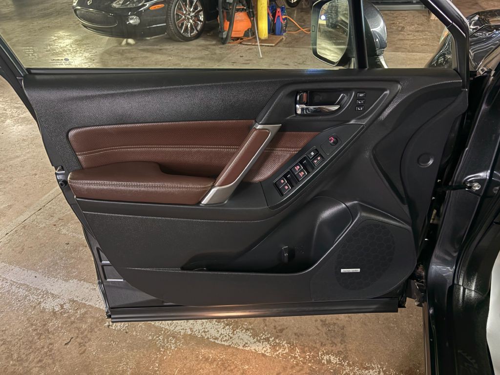 2018 Subaru Forester Image 21