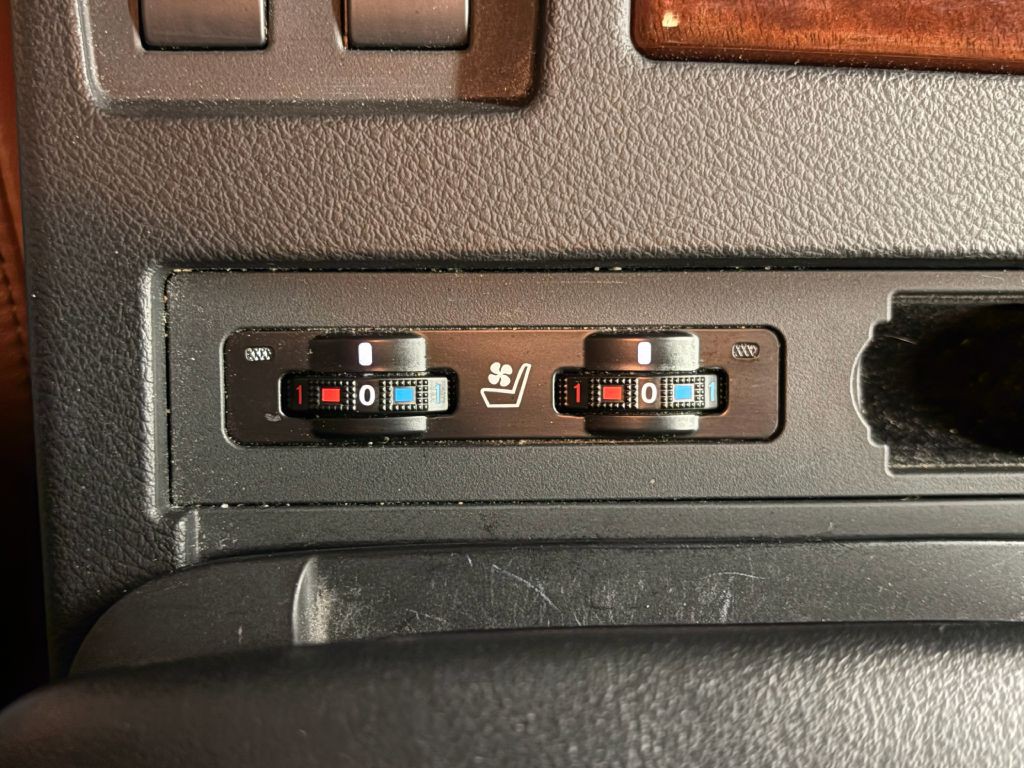 2013 Lexus RX Image 17