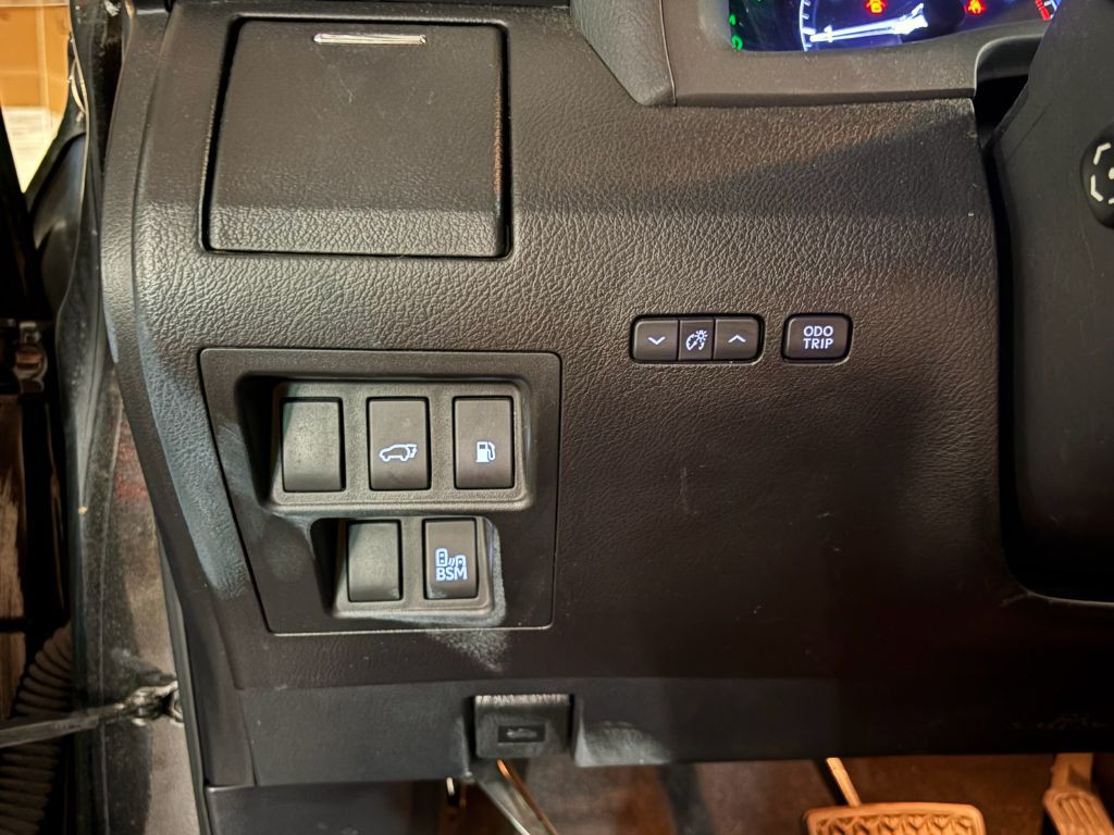 2013 Lexus RX Image 18