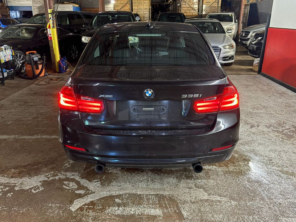2013 BMW 3 Series Image 6