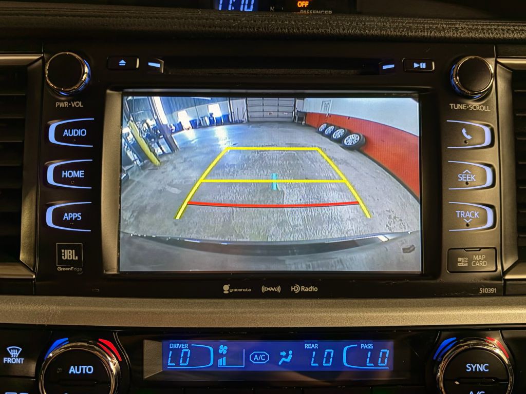 2019 Toyota Highlander Image 17