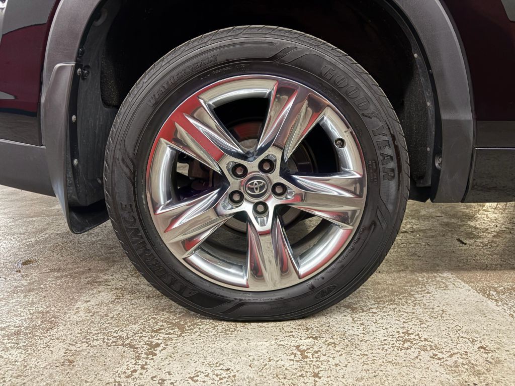 2019 Toyota Highlander Image 31