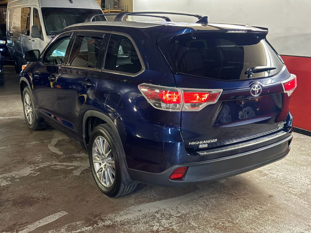 2015 Toyota Highlander Image 5