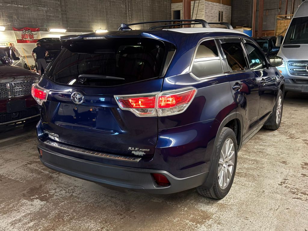 2015 Toyota Highlander Image 7