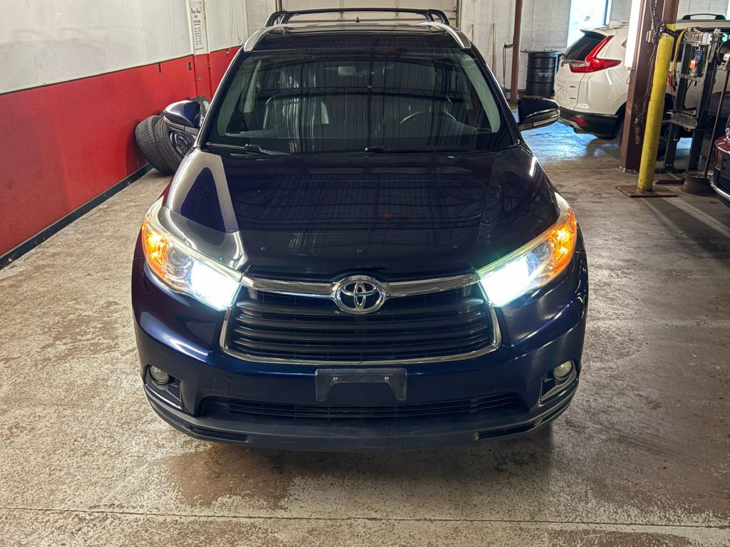 2015 Toyota Highlander Image 9