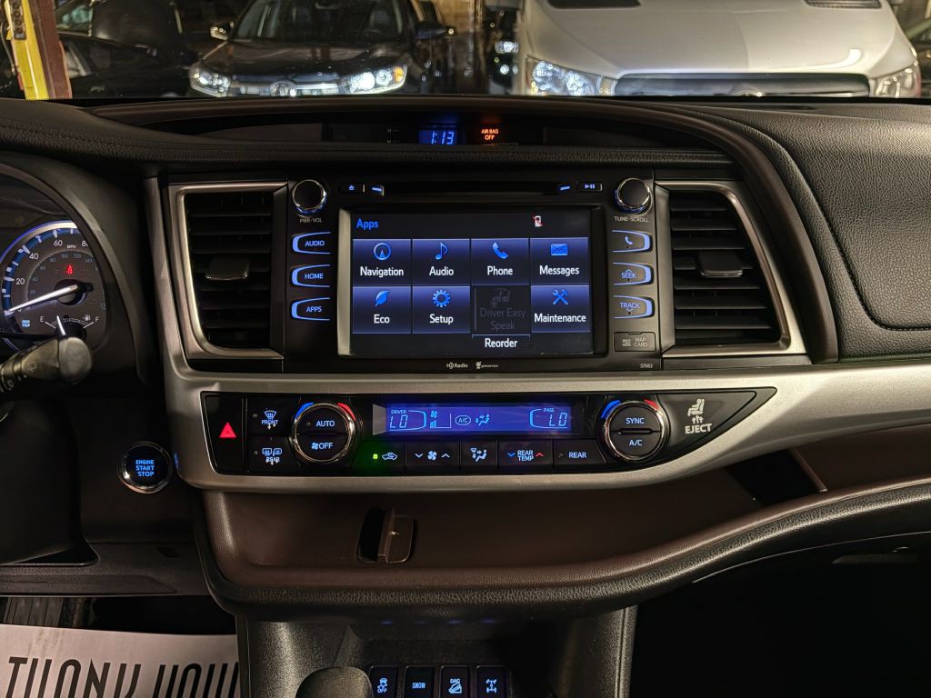 2015 Toyota Highlander Image 13