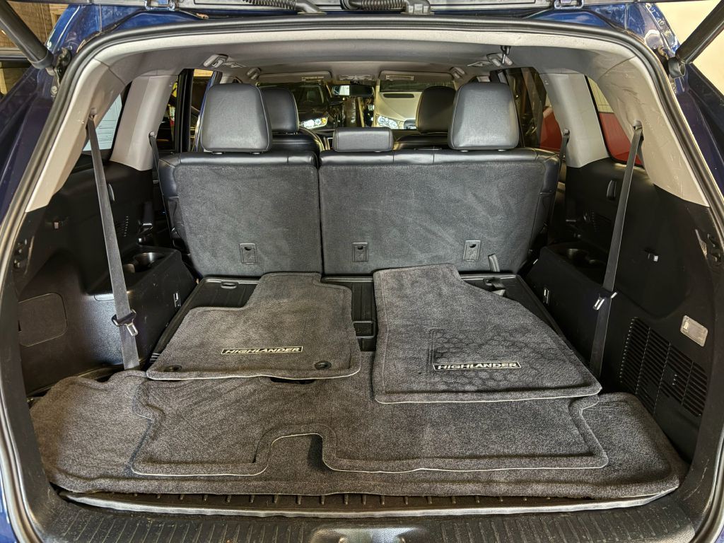 2015 Toyota Highlander Image 23