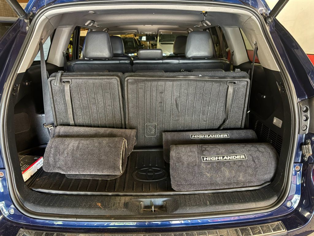 2015 Toyota Highlander Image 24