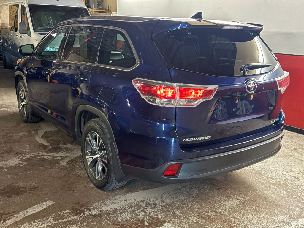 2016 Toyota Highlander Image 5