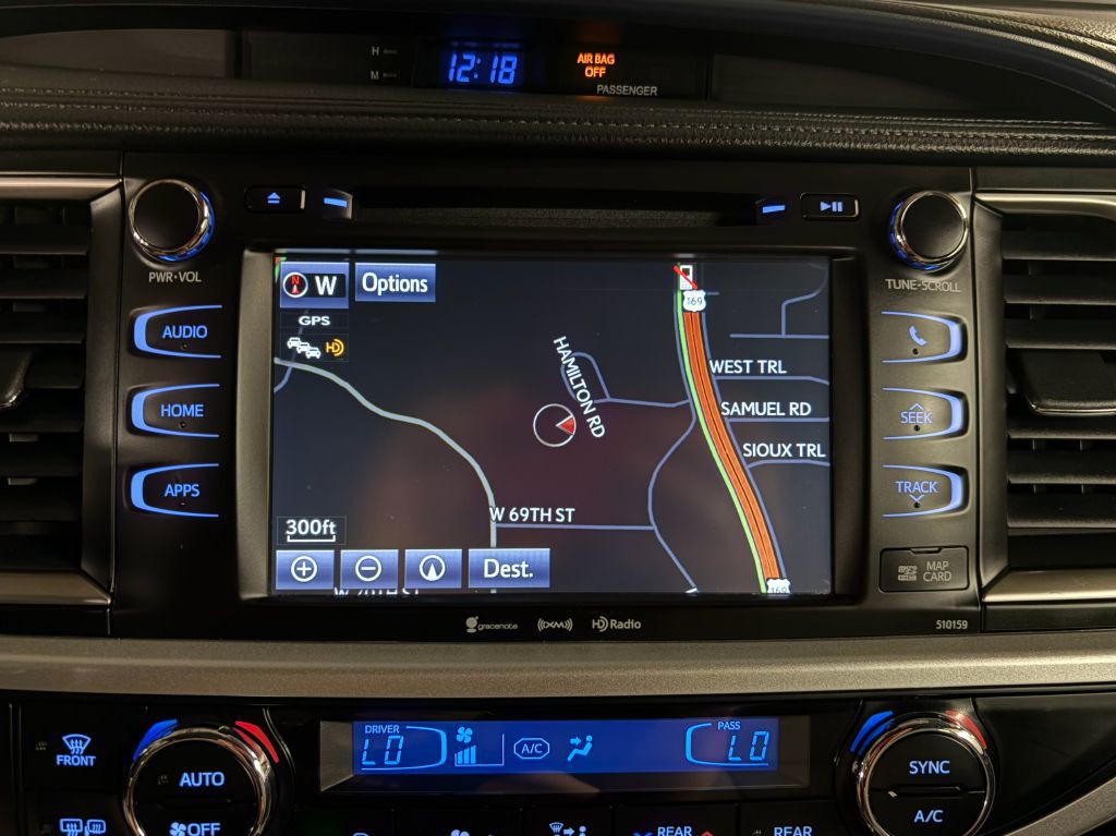 2016 Toyota Highlander Image 15