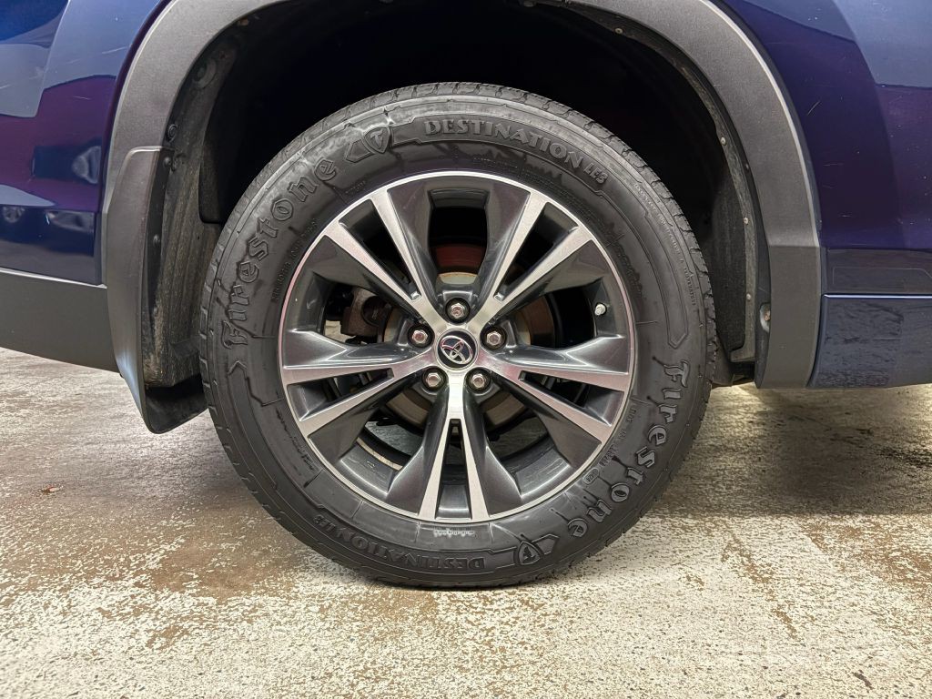 2016 Toyota Highlander Image 32
