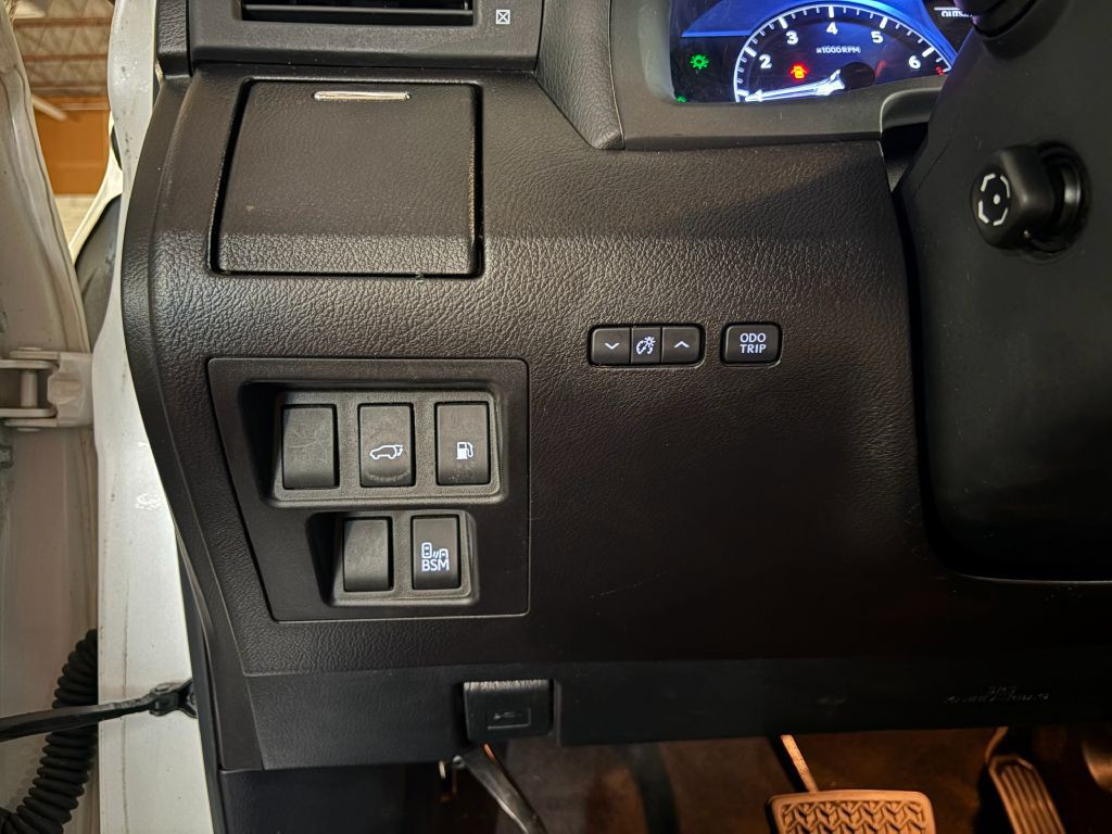 2015 Lexus RX Image 17