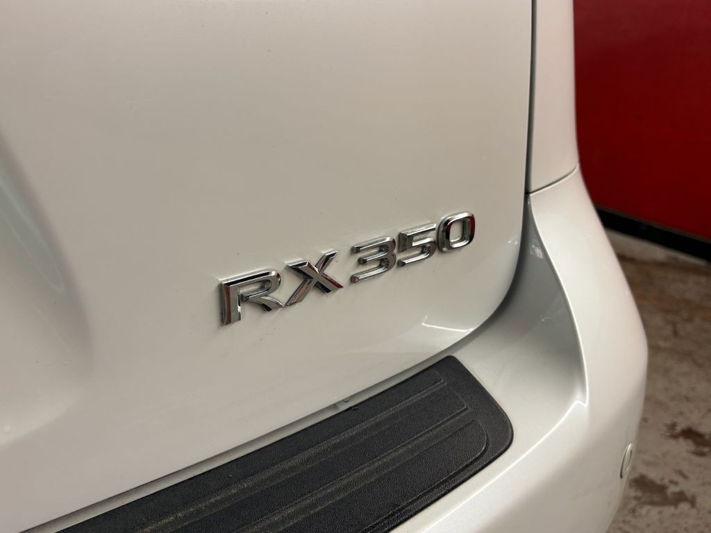 2015 Lexus RX Image 26