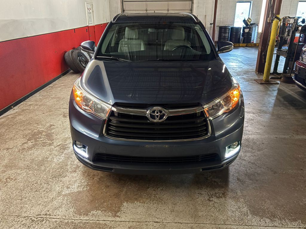 2016 Toyota Highlander Image 9