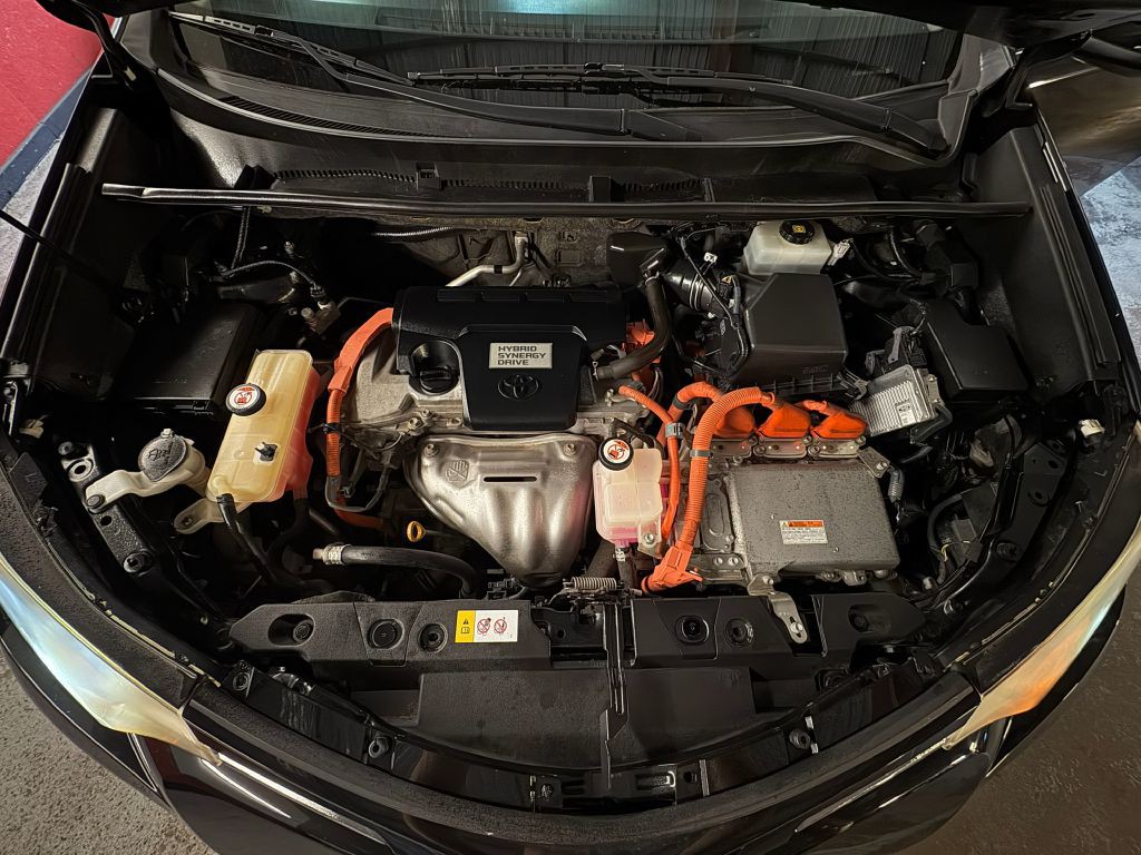 2017 Toyota Rav4 Image 2