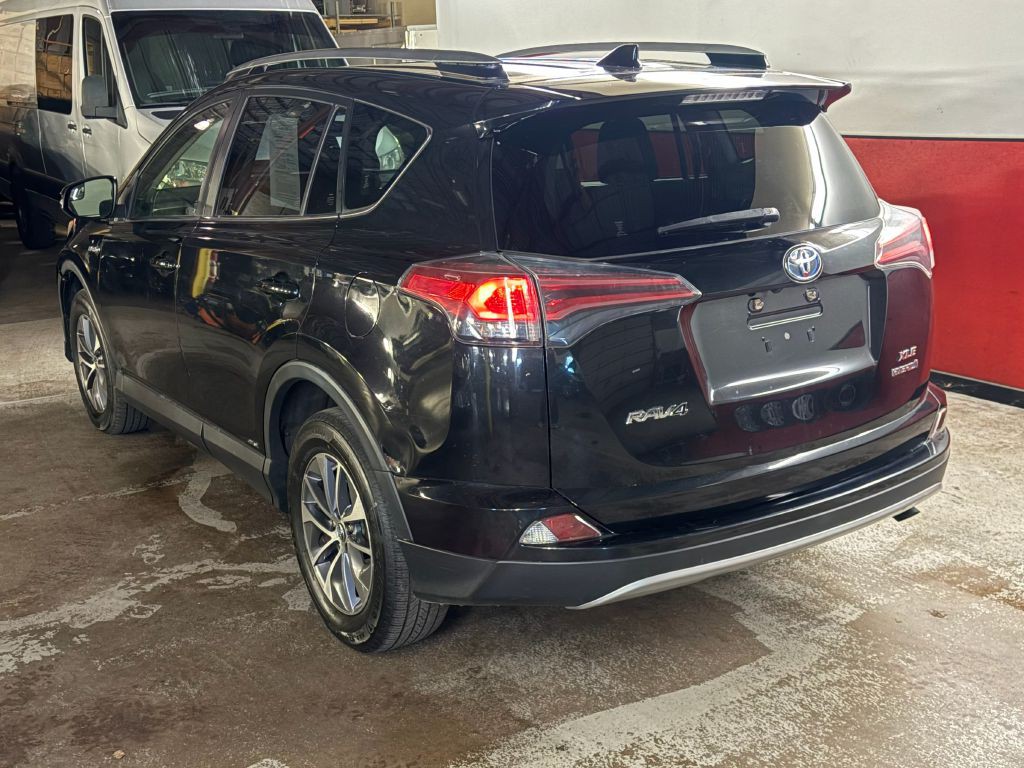 2017 Toyota Rav4 Image 5