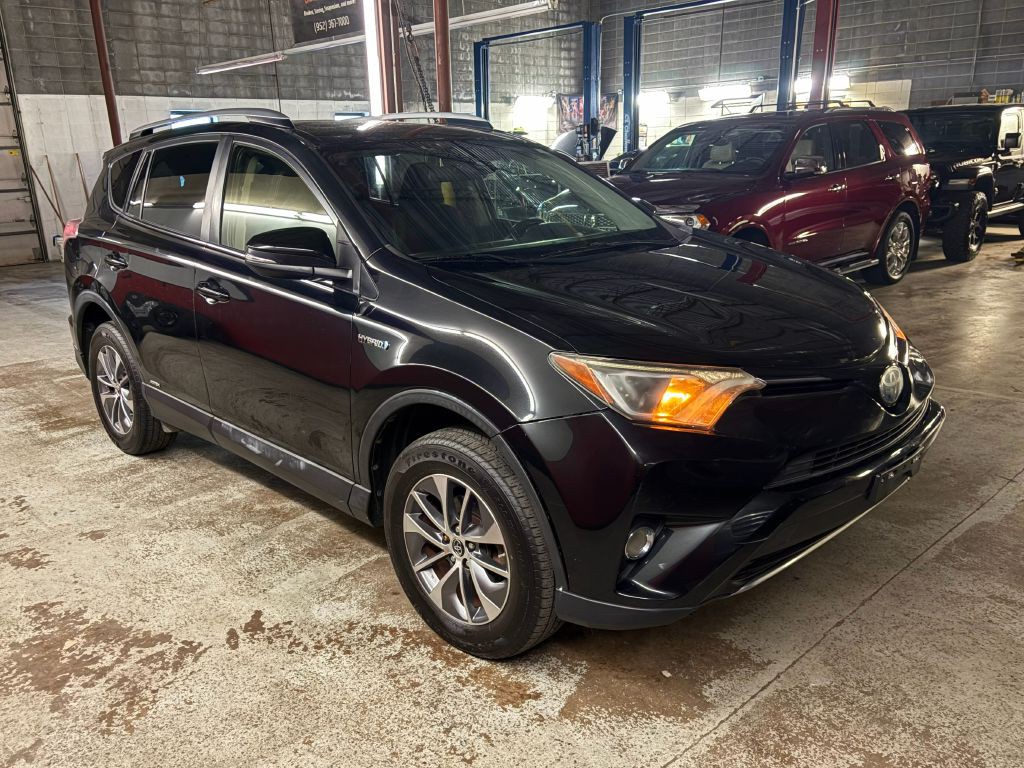 2017 Toyota Rav4 Image 8