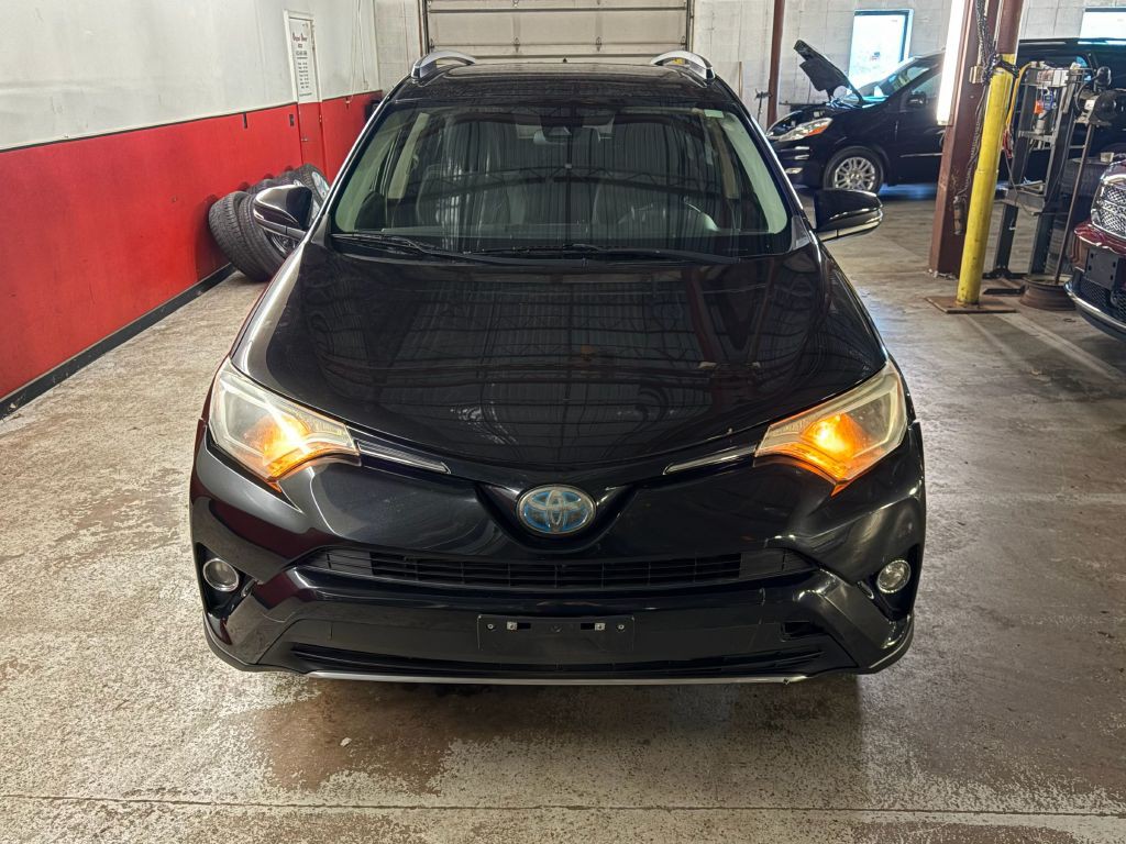 2017 Toyota Rav4 Image 9