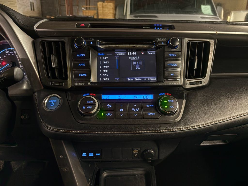 2017 Toyota Rav4 Image 13