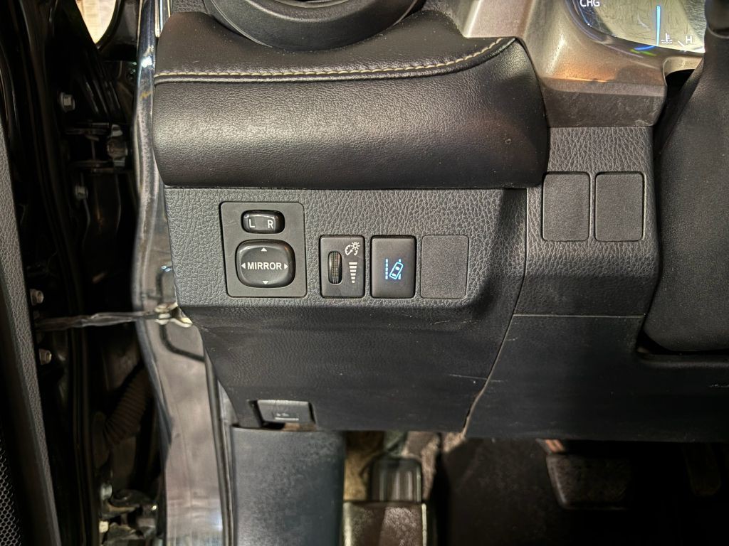 2017 Toyota Rav4 Image 15