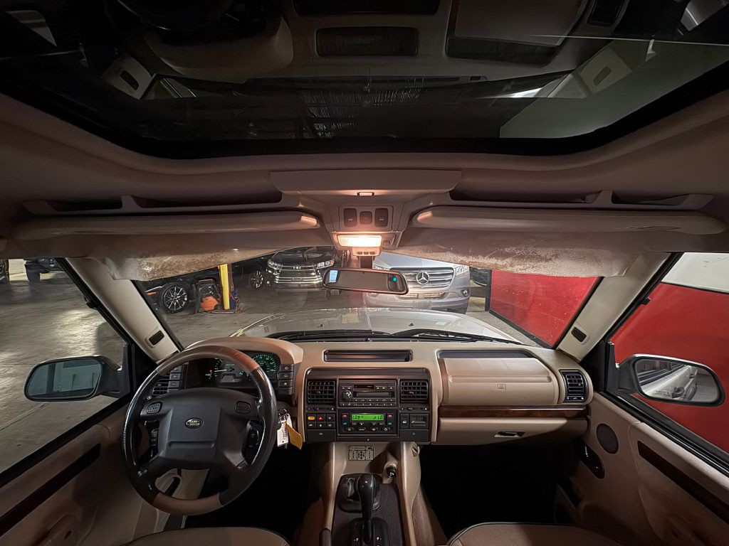 2001 Land Rover Discovery II Image 18