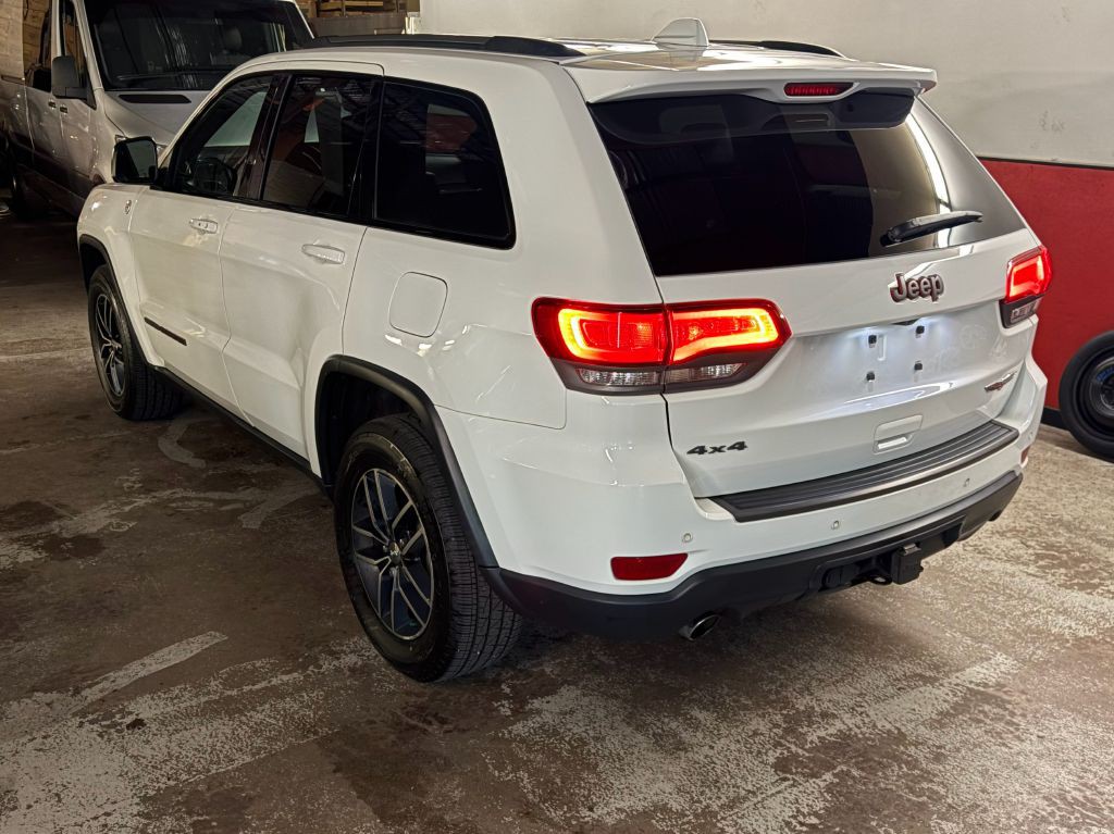 2017 Jeep Grand Cherokee Image 5