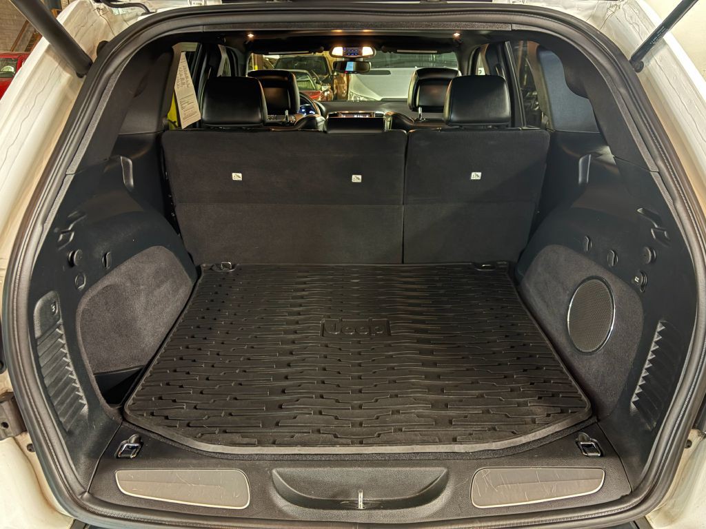 2017 Jeep Grand Cherokee Image 24