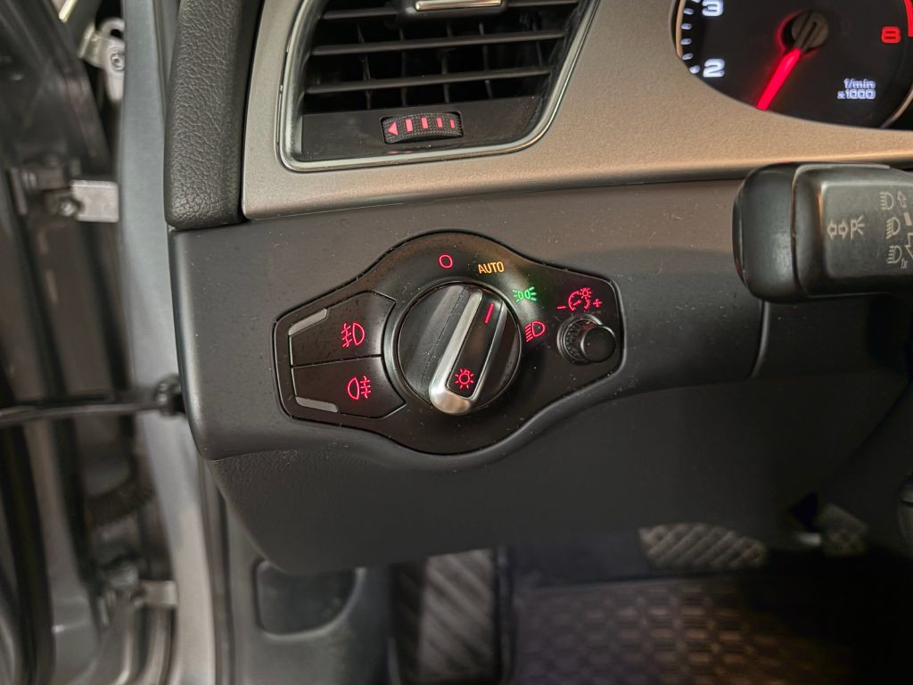 2011 Audi A4 Image 19