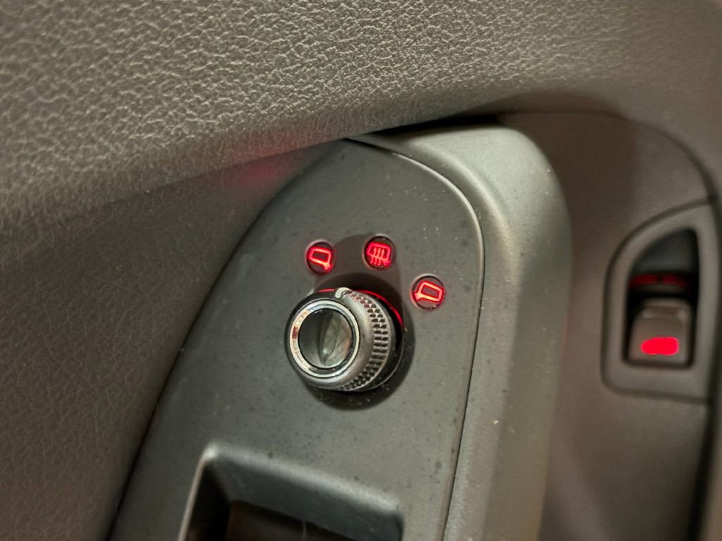 2011 Audi A4 Image 21