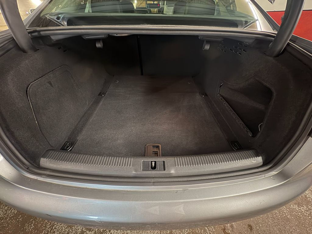 2011 Audi A4 Image 24
