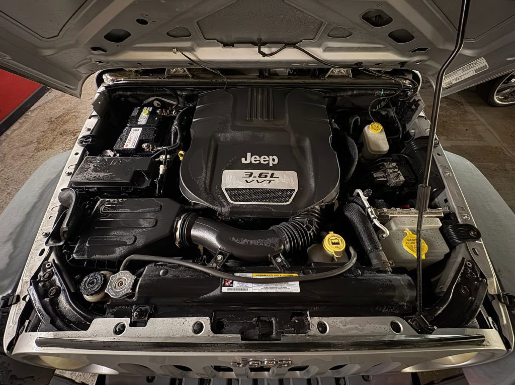 2012 Jeep Wrangler Image 2