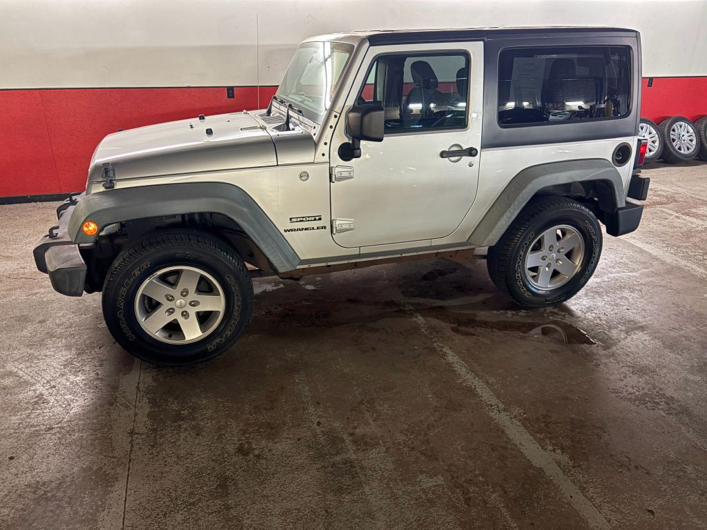 2012 Jeep Wrangler Image 4