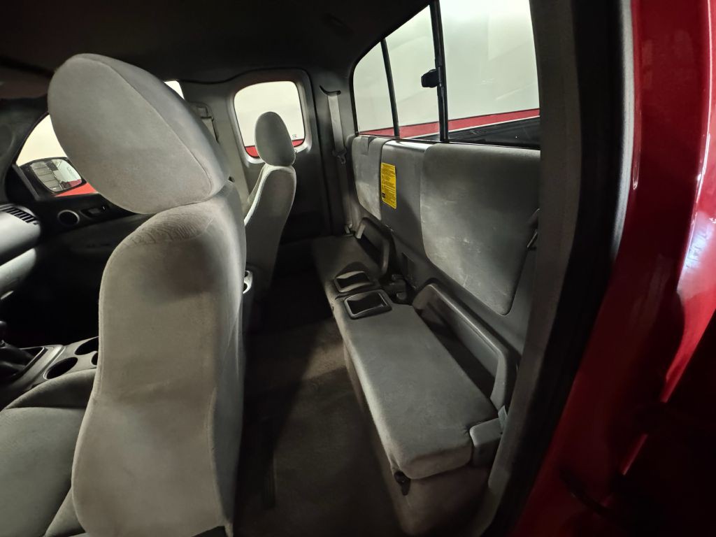 2007 Toyota Tacoma Image 15