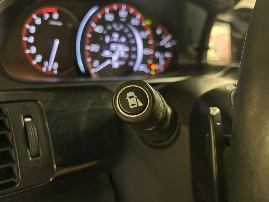 2015 Honda Accord Image 17