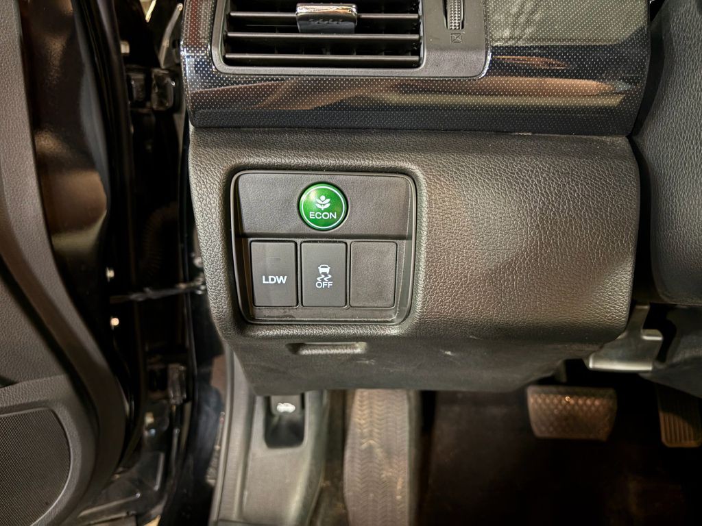 2015 Honda Accord Image 19