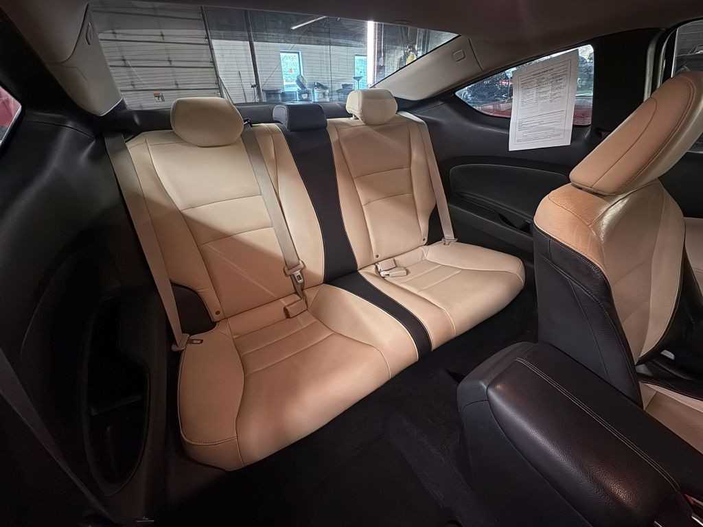 2015 Honda Accord Image 24